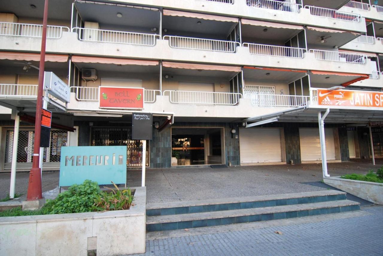 Zeus Mercurio Basic Salou Esterno foto